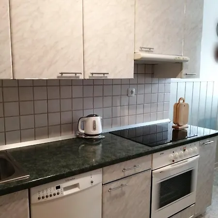 Apartma Tia *